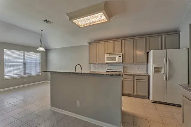 $1,925 | 11118 Creekline Meadow Court, Cypress, TX 77429