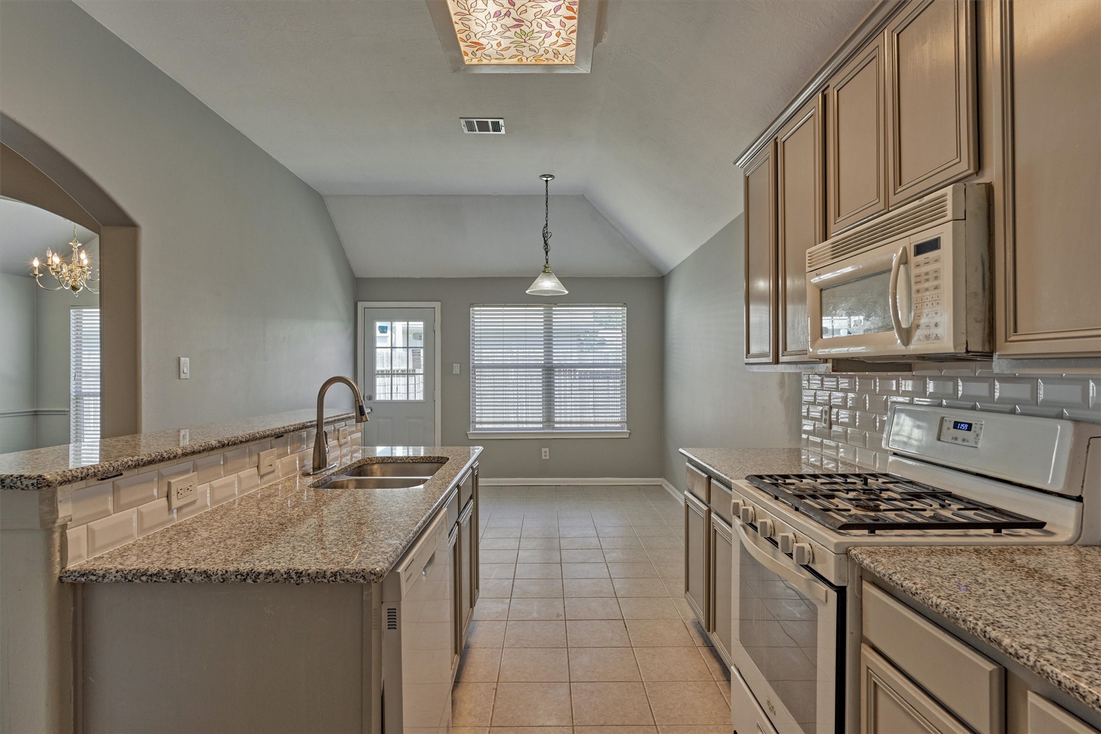 11118 Creekline Meadow Court Cypress, TX 77429 - Photo 13 of 35