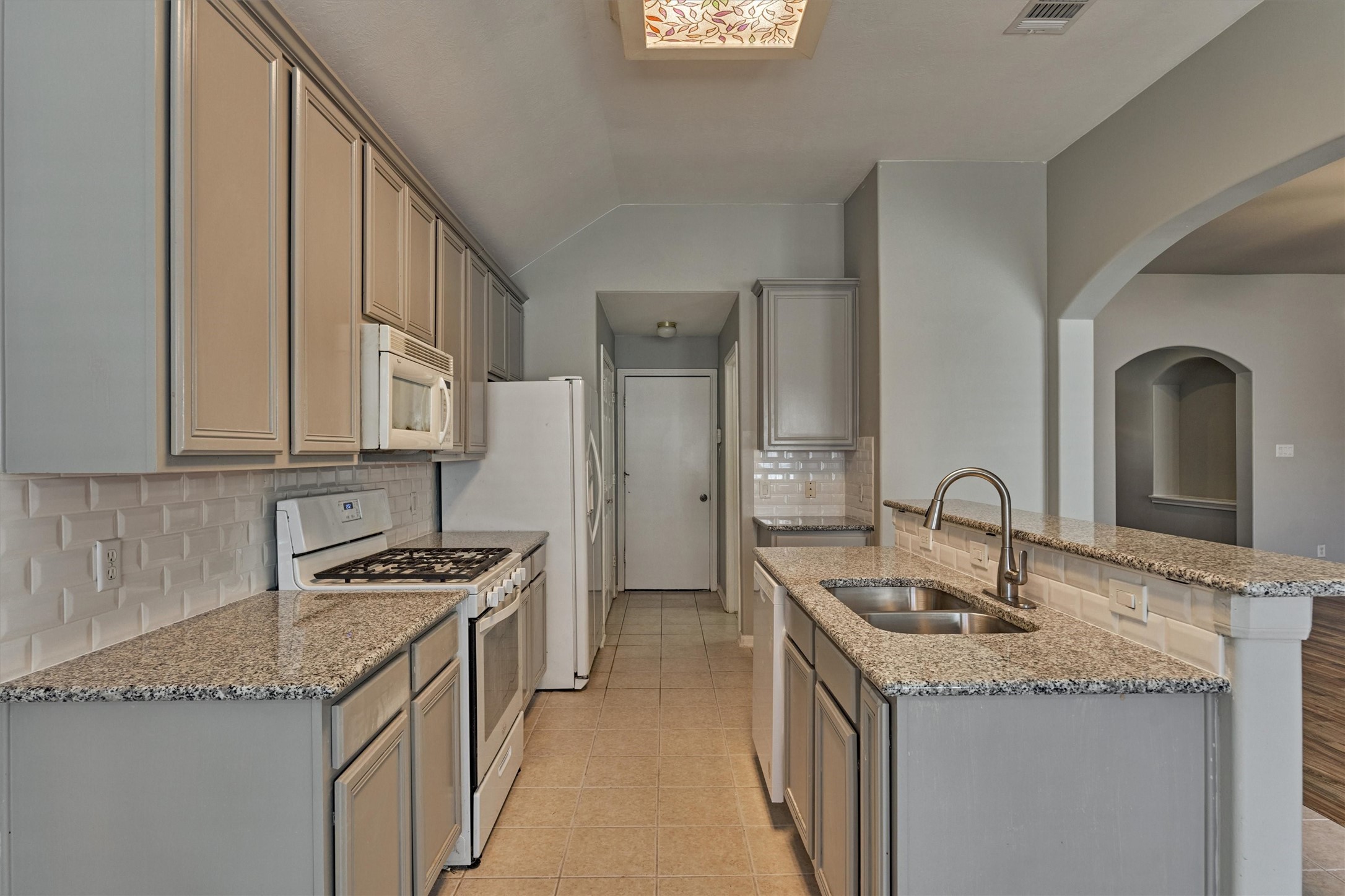 11118 Creekline Meadow Court Cypress, TX 77429 - Photo 17 of 35