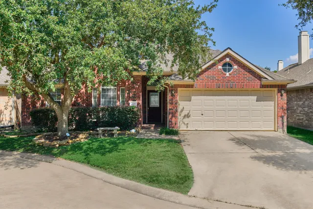 $1,925 | 11118 Creekline Meadow Court, Cypress, TX 77429