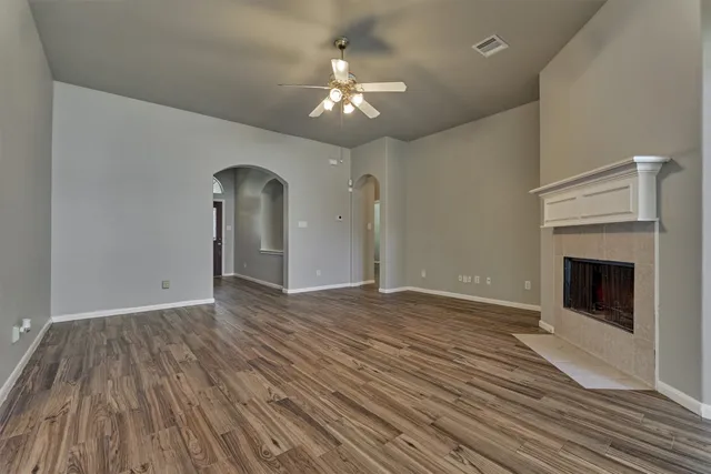 $1,925 | 11118 Creekline Meadow Court, Cypress, TX 77429