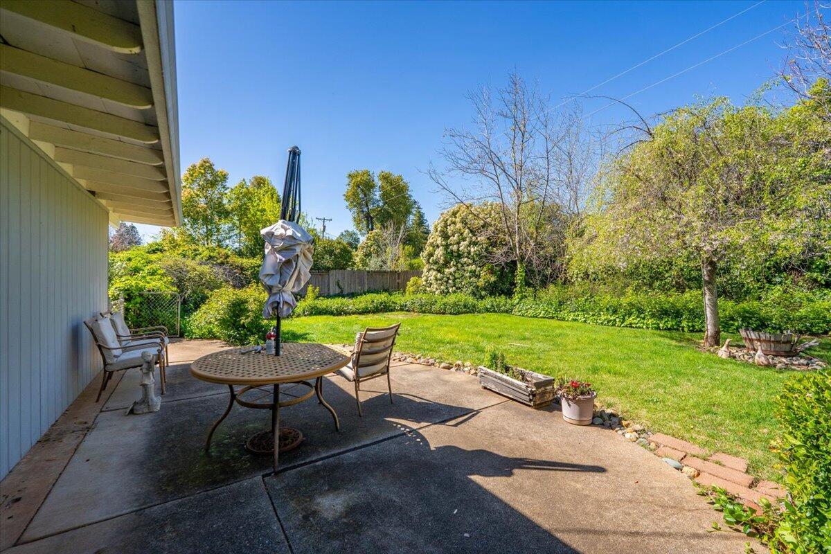 3708 Traverse Street Redding, CA 96002 - Photo 30 of 45 32-3708 Traverse St - E-1