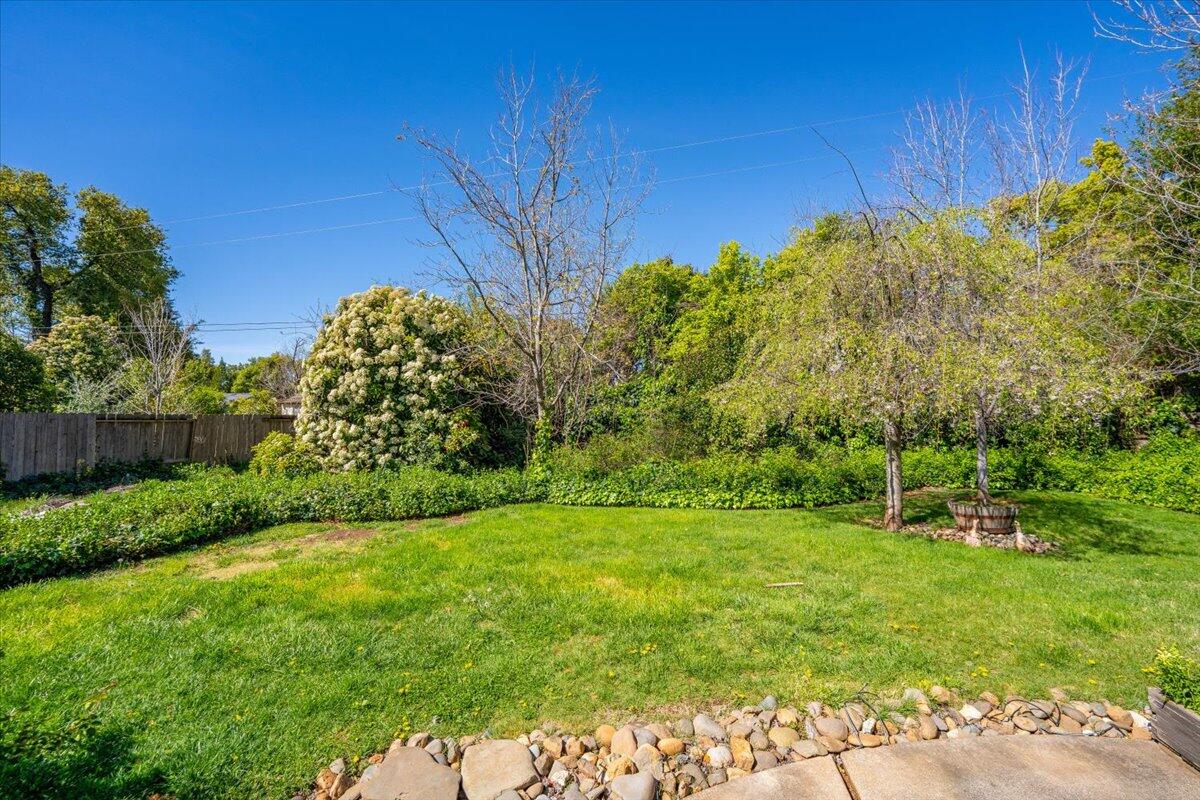 3708 Traverse Street Redding, CA 96002 - Photo 34 of 45 36-3708 Traverse St - E-5