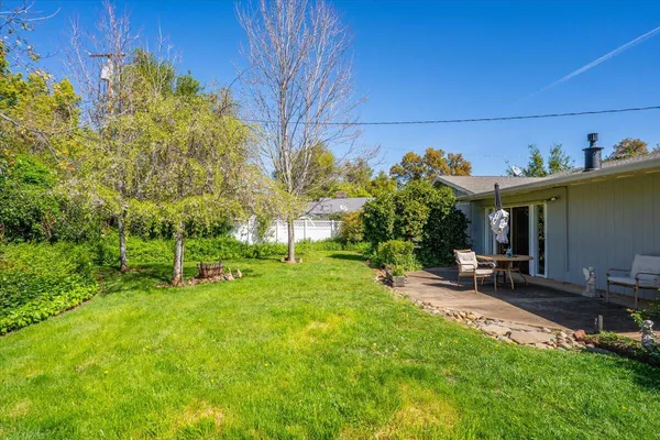 $389,800 | 3708 Traverse Street, Redding, CA 96002