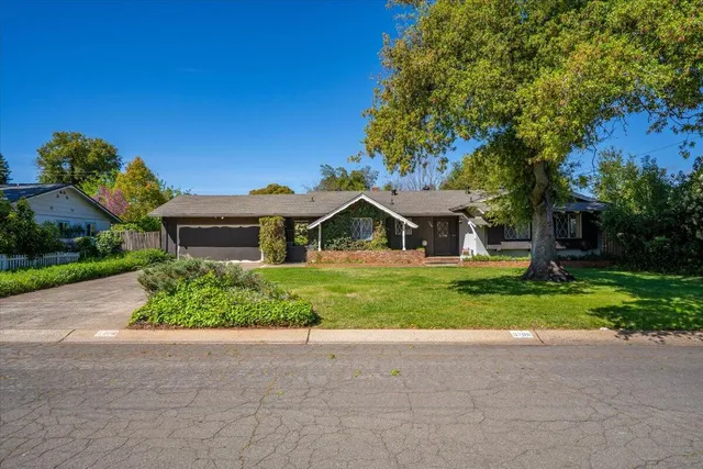 $389,800 | 3708 Traverse Street, Redding, CA 96002