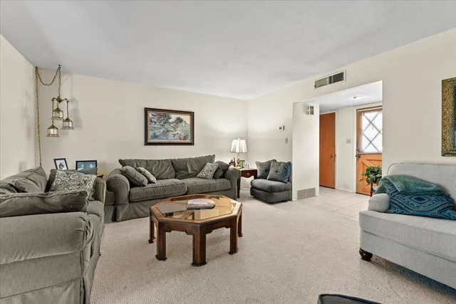 $389,800 | 3708 Traverse Street, Redding, CA 96002