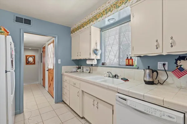 $389,800 | 3708 Traverse Street, Redding, CA 96002