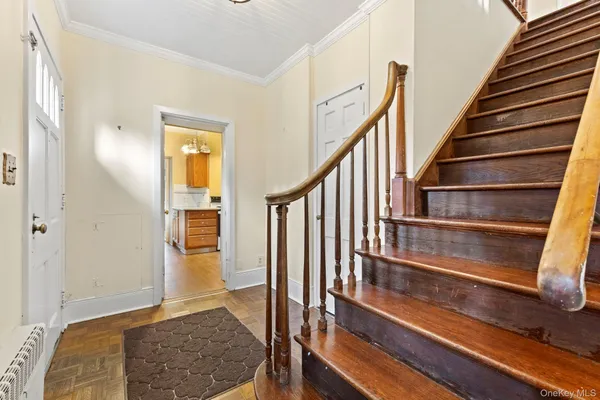 $1,100,000 | 7 Rolling Hills Road, Thornwood, NY 10594