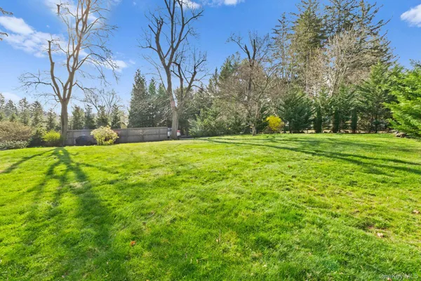 $1,100,000 | 7 Rolling Hills Road, Thornwood, NY 10594