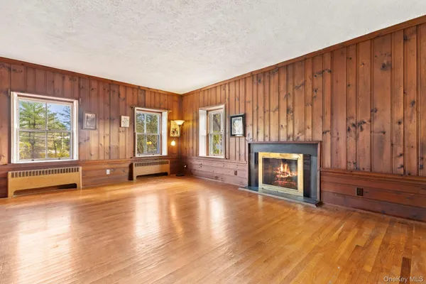 $1,100,000 | 7 Rolling Hills Road, Thornwood, NY 10594