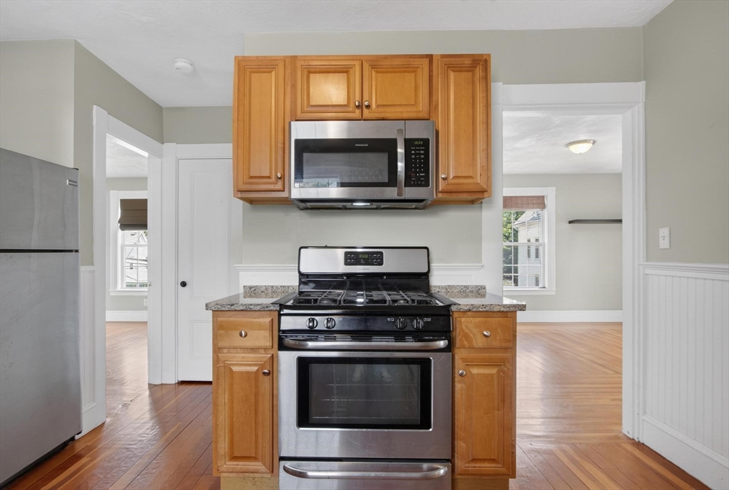 32 Arthur Street, Unit 2 Beverly, MA 01915 - Photo 24 of 36