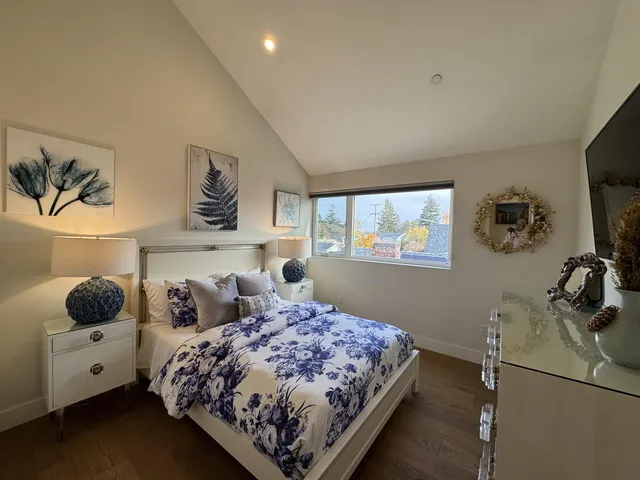 $3,588,000 | 16 Hillview Avenue, Redwood City, CA 94062