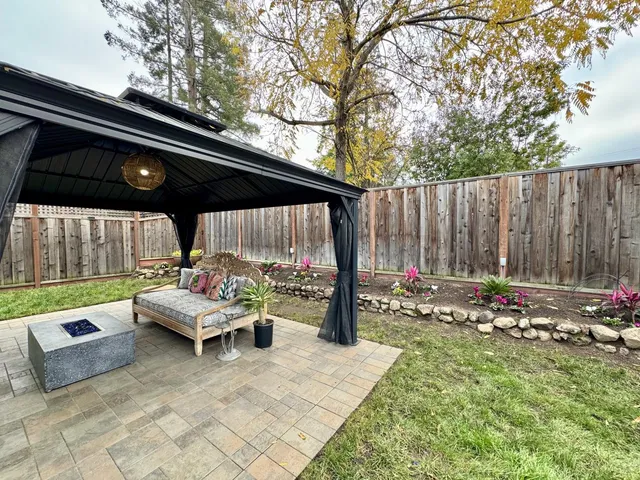 $3,588,000 | 16 Hillview Avenue, Redwood City, CA 94062