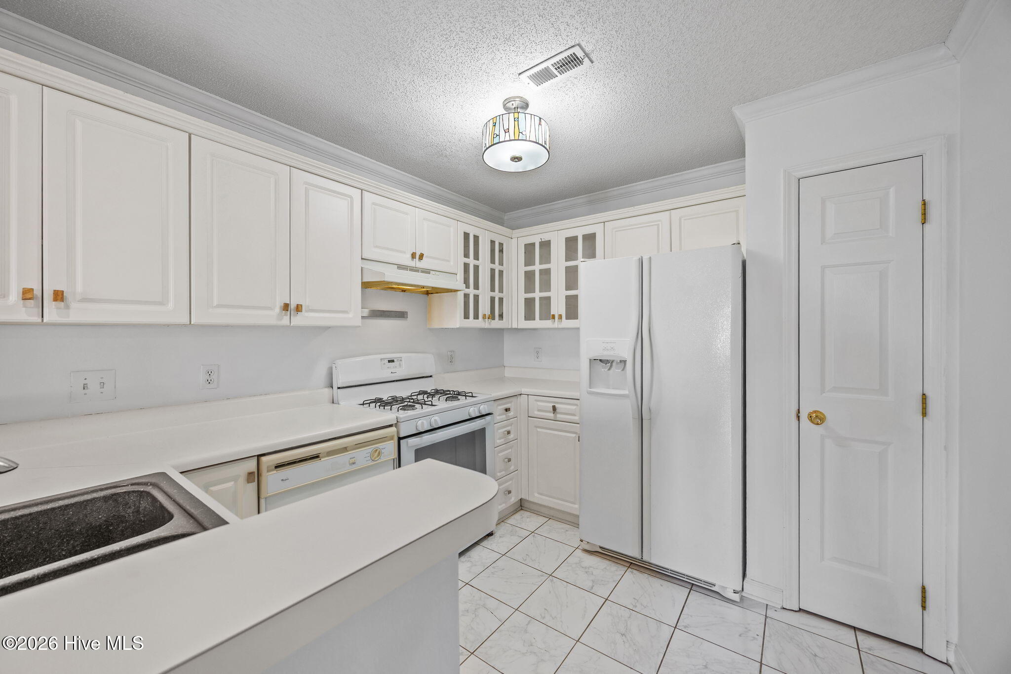 607 Spring Forest Road, Unit G Greenville, NC 27834 - Photo 9 of 24 Kitchen
