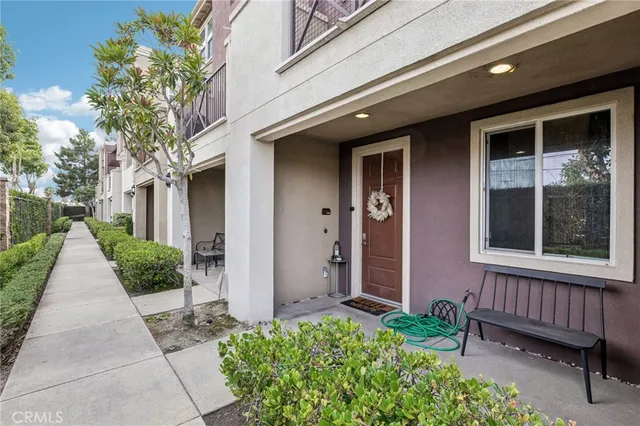 $527,500 | 500 North Willowbrook Avenue, Unit P3, Compton, CA 90220