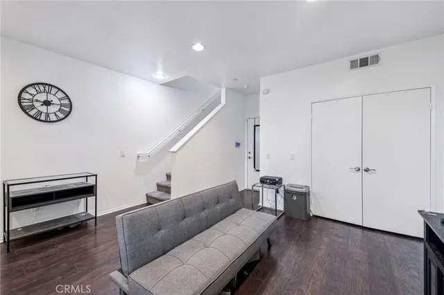 $527,500 | 500 North Willowbrook Avenue, Unit P3, Compton, CA 90220
