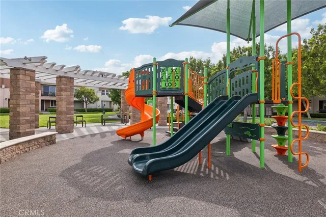 $527,500 | 500 North Willowbrook Avenue, Unit P3, Compton, CA 90220