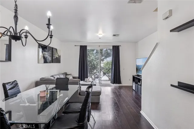 $527,500 | 500 North Willowbrook Avenue, Unit P3, Compton, CA 90220