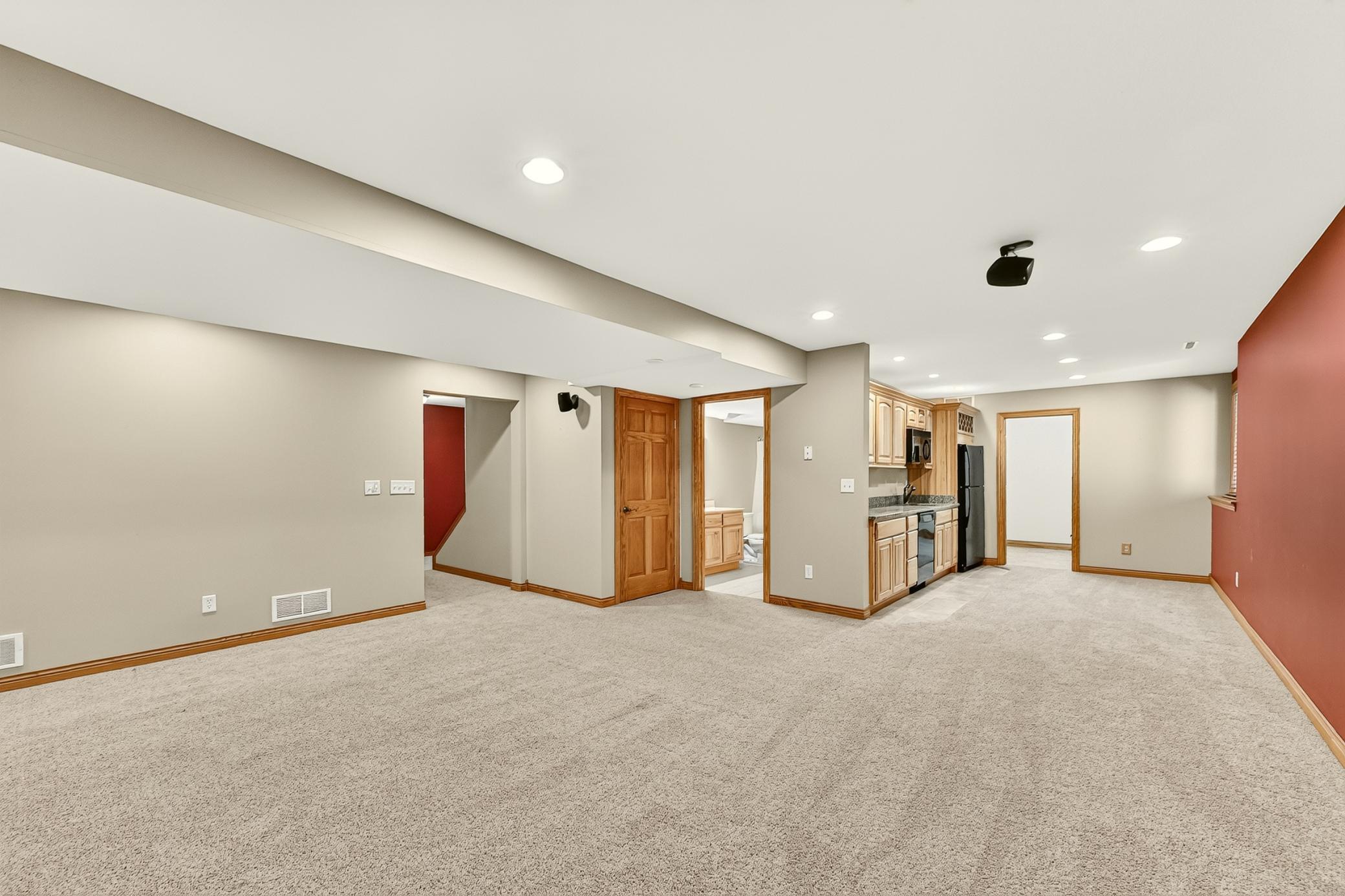1110 Southern Hills Lane Southwest Rochester, MN 55902 - Photo 42 of 53