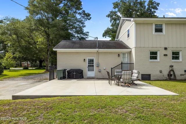 $499,000 | 3208 Country Club Road, Morehead City, NC 28557