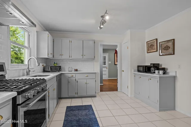 $499,000 | 3208 Country Club Road, Morehead City, NC 28557