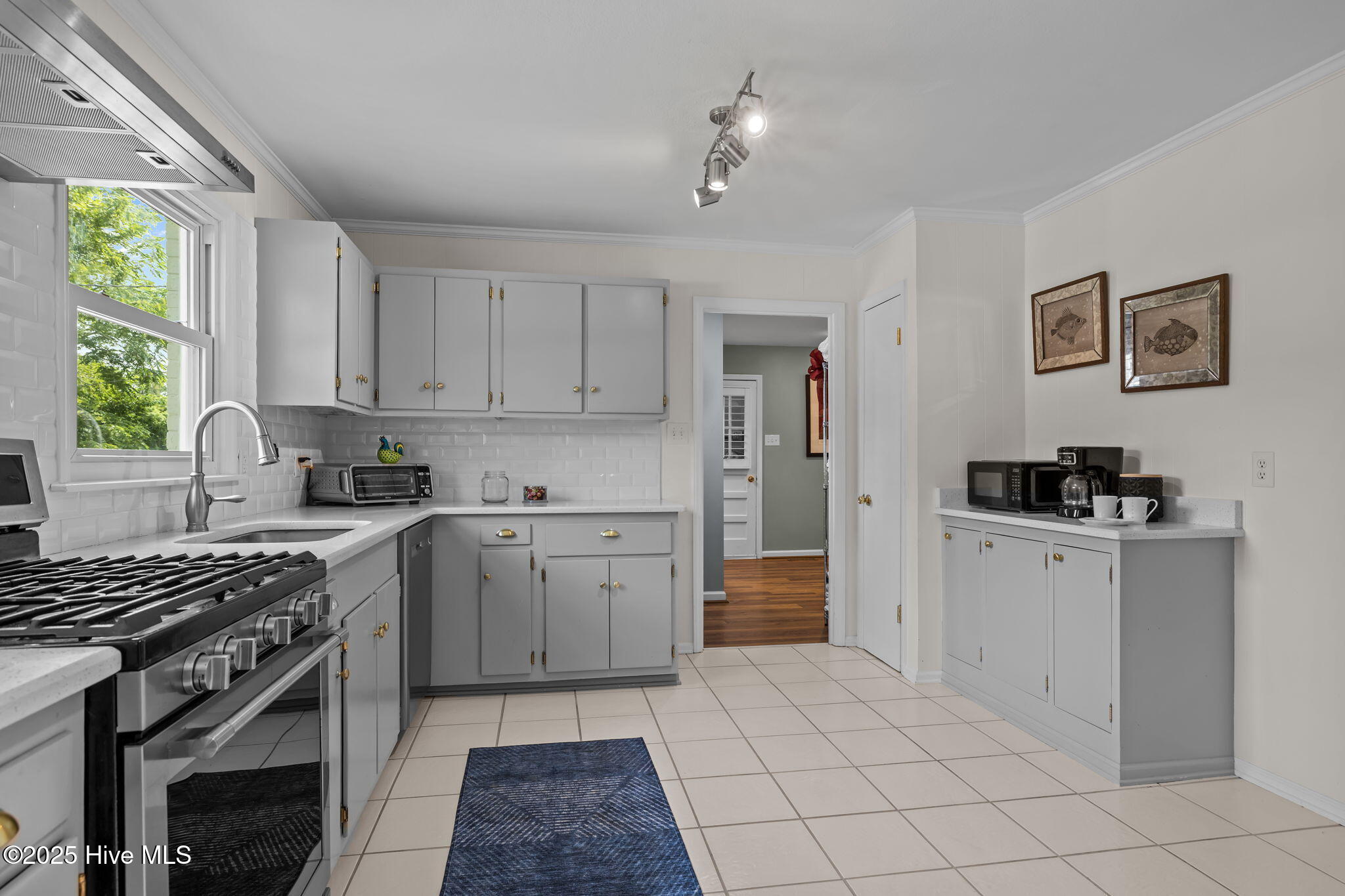 3208 Country Club Road Morehead City, NC 28557 - Photo 34 of 46 Kitchen