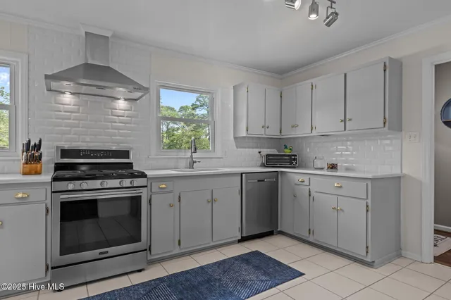 $499,000 | 3208 Country Club Road, Morehead City, NC 28557