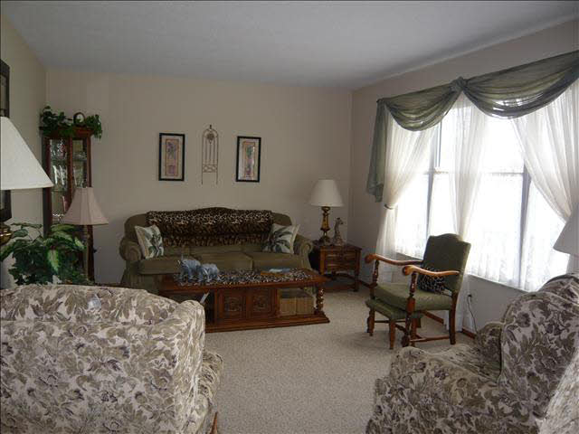 1533 West Dean Road Temperance, MI 48182 - Photo 1 of 9 20104579-1.JPG
