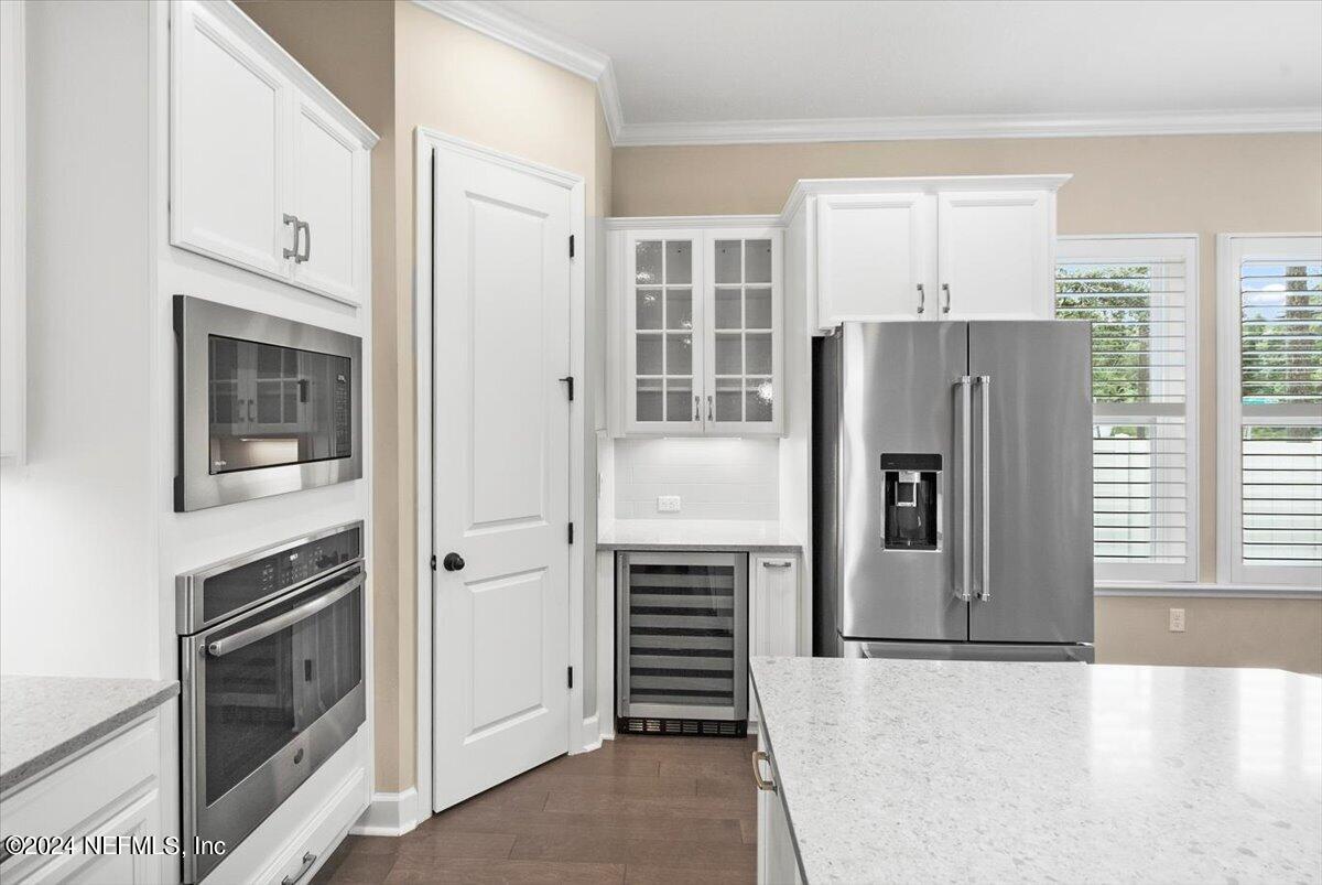 2566 Riley Oaks Trail Jacksonville, FL 32223 - Photo 19 of 47 Kitchen