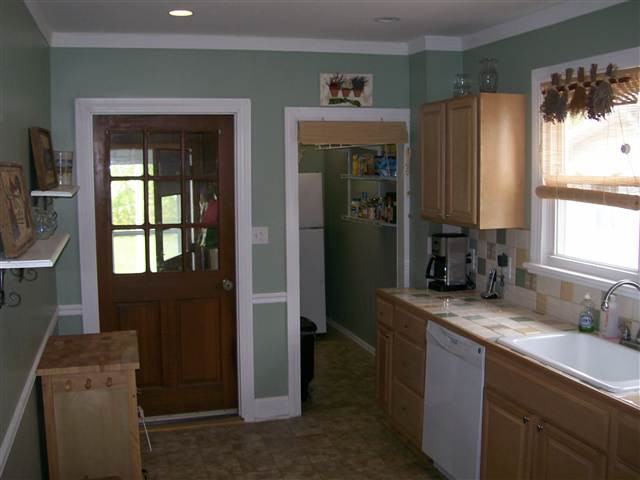 27 Osborne Road Colonie, NY 12205 - Photo 3 of 8 Photo 3