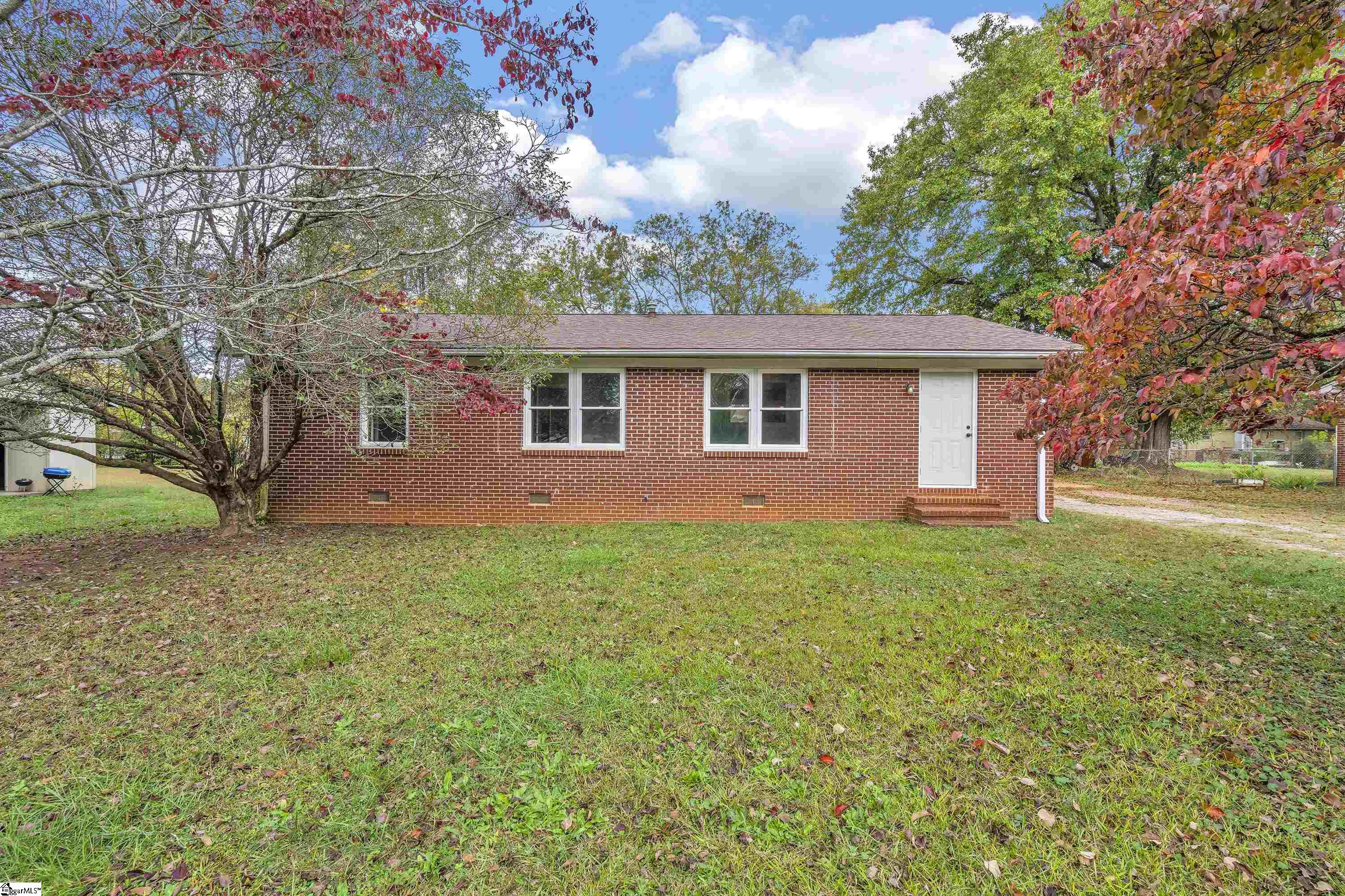 609 Derrydown Way Anderson, SC 29624 - Photo 1 of 22 Gallery Image 1