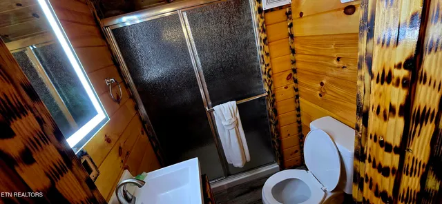 $515,000 | 1120 Tucson Road, Newport, TN 37821