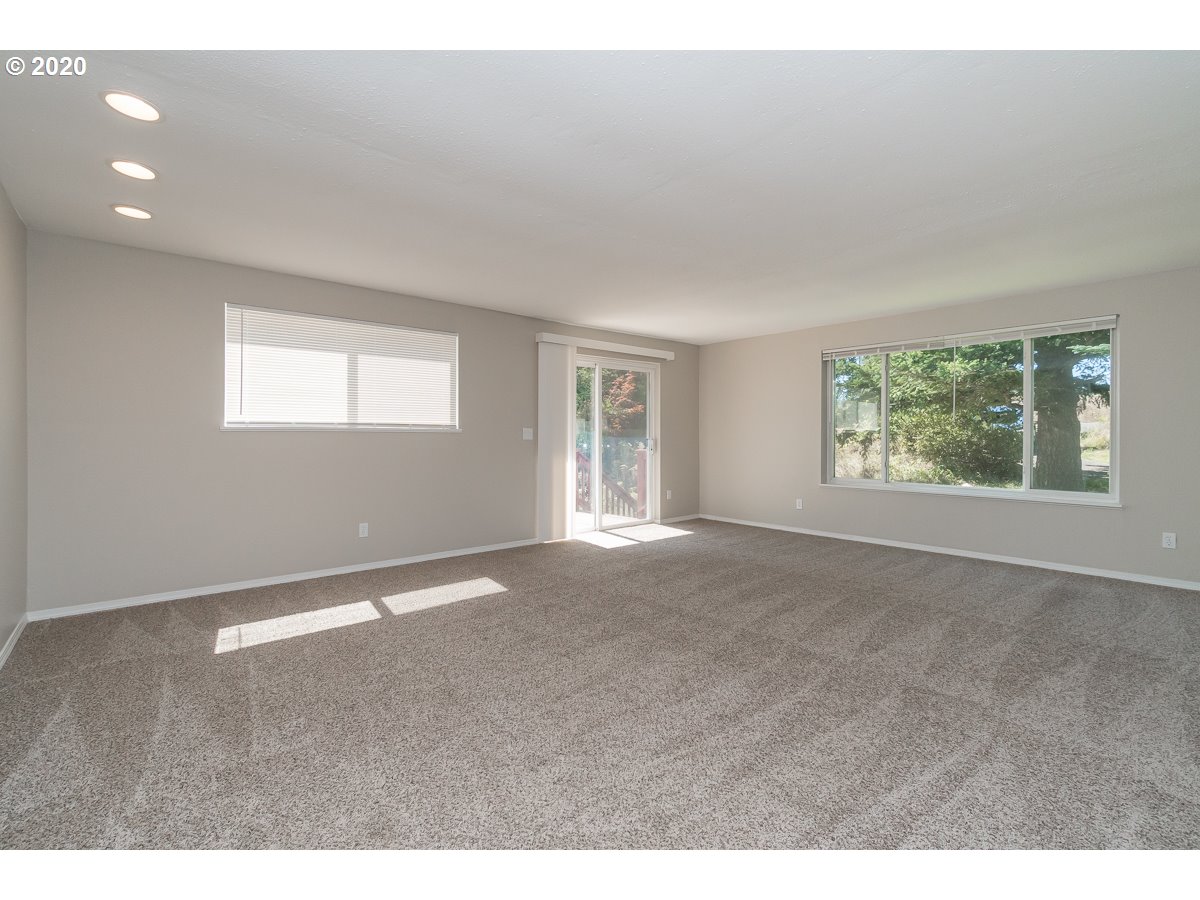 800 Northeast Evans Road Corbett, OR 97019 - Photo 14 of 32