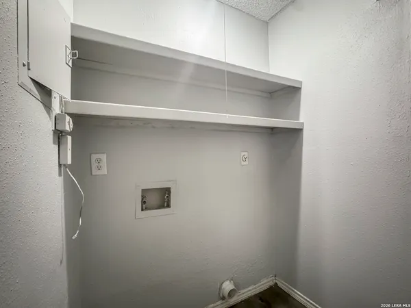 $1,215 | 9627 Vale, San Antonio, TX 78245