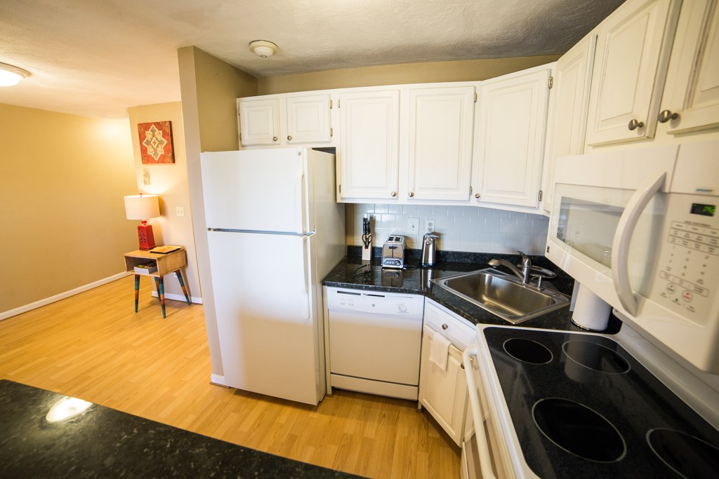 130 Purgatory Road, Unit 4 Middletown, RI 02842 - Photo 17 of 32