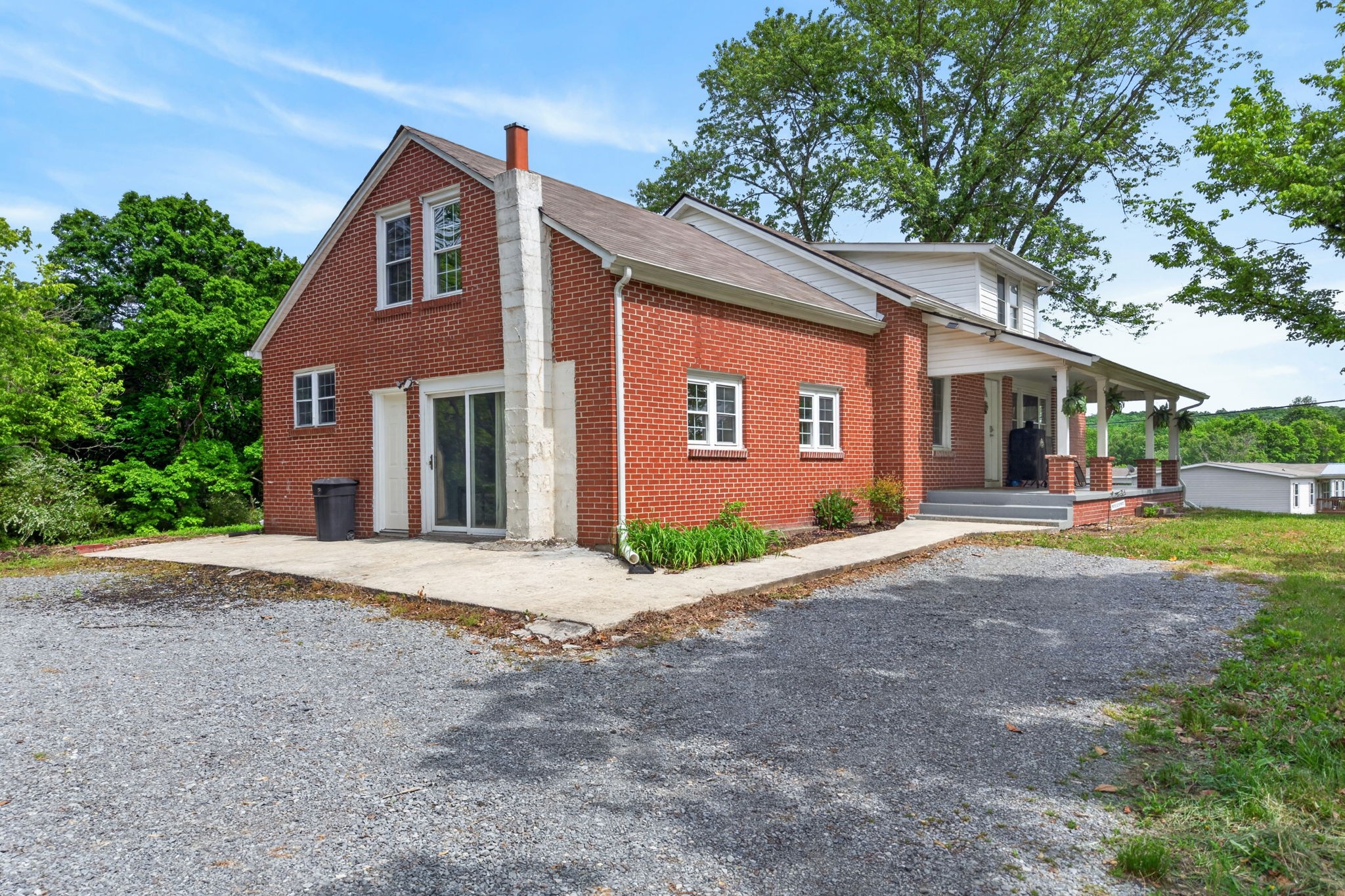 3065 Rocky Springs Road Spring City, TN 37381 - Photo 2 of 27