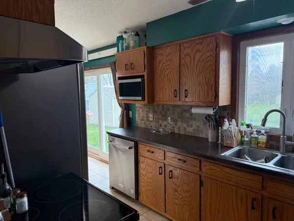 $285,000 | 809 10th Street South, Sauk Centre, MN 56378