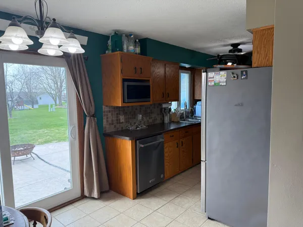 $285,000 | 809 10th Street South, Sauk Centre, MN 56378