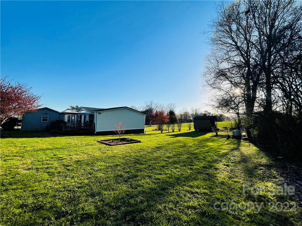 5519 Pittstown Road Hickory, NC 28602 - Photo 3 of 20 Gallery Image 3