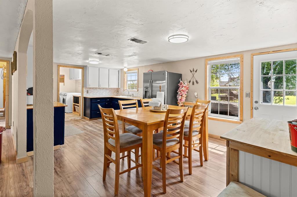 108 Paige Street Weatherford, TX 76088 - Photo 12 of 34 a dining room with furniture and window
