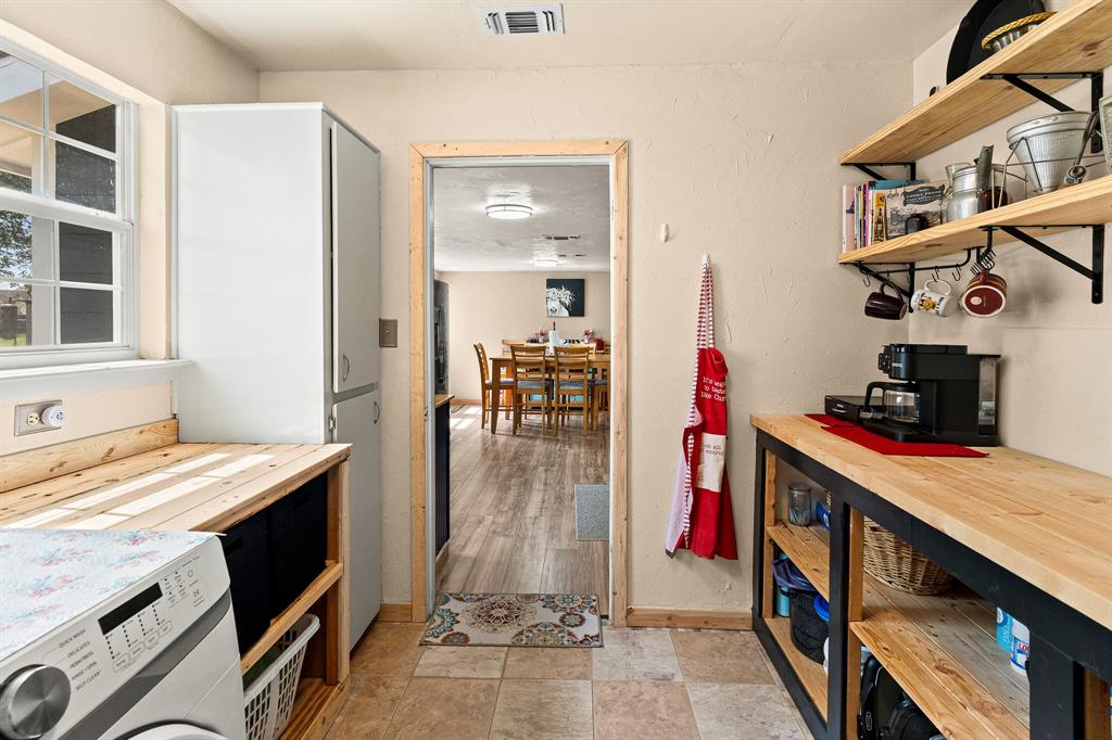 108 Paige Street Weatherford, TX 76088 - Photo 25 of 34