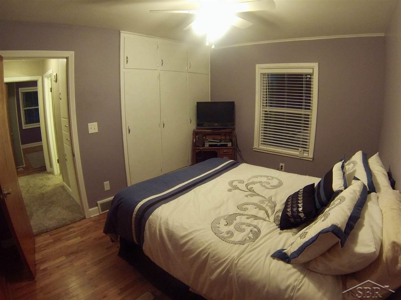 950 Swanson Road Saginaw, MI 48609 - Photo 11 of 24 31309157-10.JPG