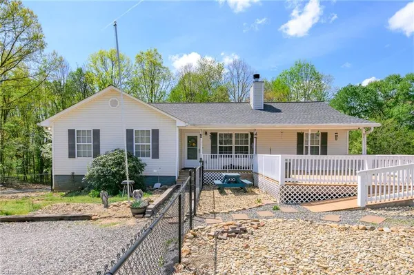 $297,499 | 533 Tuckers Grove Road, Statesville, NC 28625