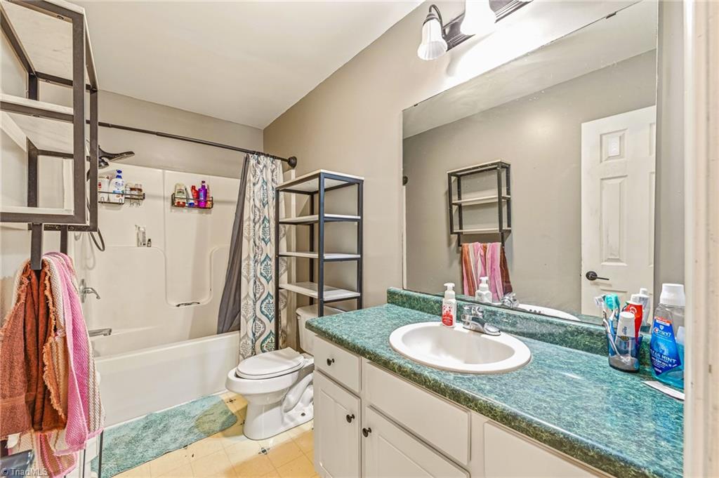 533 Tuckers Grove Road Statesville, NC 28625 - Photo 11 of 23