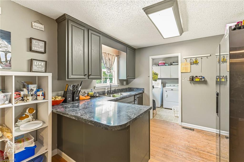 533 Tuckers Grove Road Statesville, NC 28625 - Photo 4 of 23