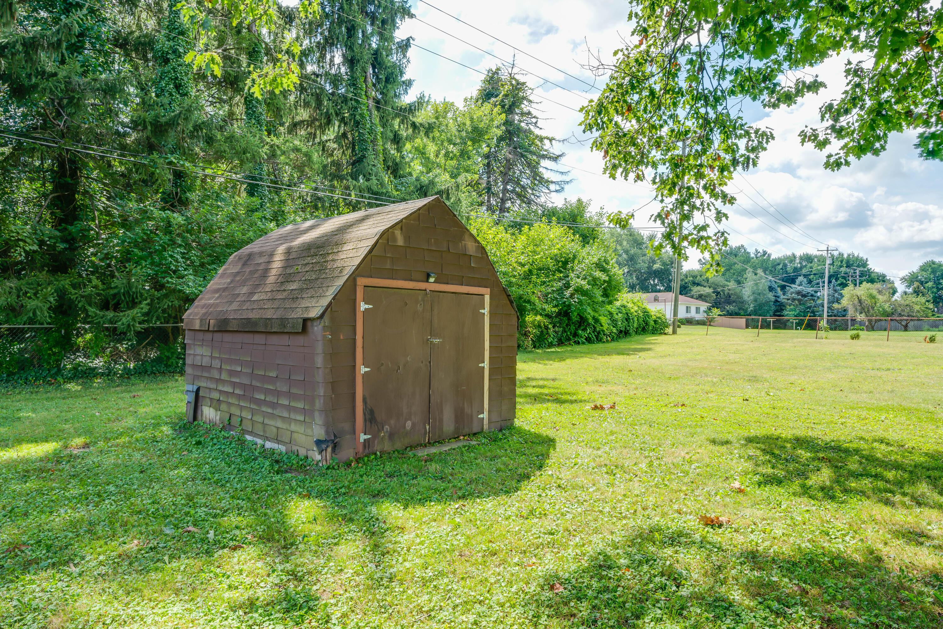 3604 South Hamilton Road Columbus, OH 43232 - Photo 24 of 24 Shed