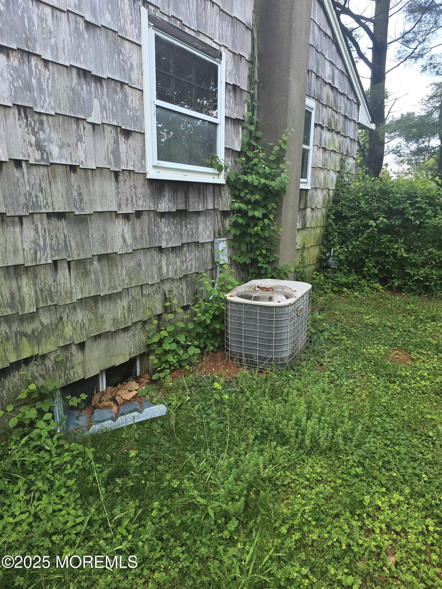 1305 Squirrel Road Wall, NJ 07719 - Photo 25 of 28 20250515_142205 (1)