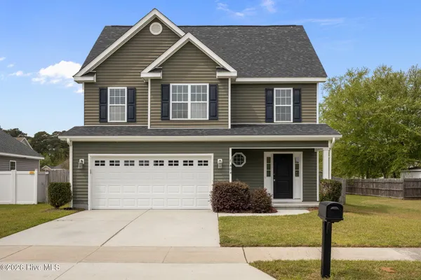 $339,999 | 404 Knoll Circle, Greenville, NC 27858