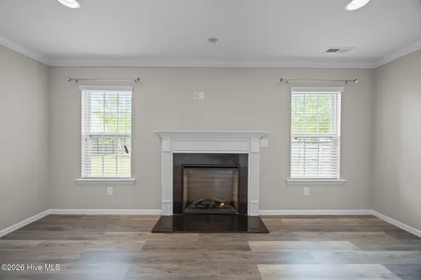 $339,999 | 404 Knoll Circle, Greenville, NC 27858