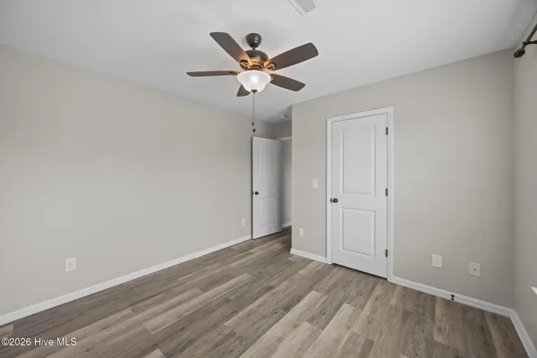 $339,999 | 404 Knoll Circle, Greenville, NC 27858